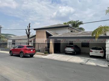 Casa de 3 habitaciones, Monterrey · Casa en Venta en Monterrey