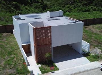 Casa · 250m² · 3 Recámaras · 1 Estacionamiento · Casa en Punta Tiburon