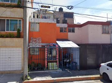 Casa de 3 habitaciones, Iztapalapa · Casa en Venta en Real del Moral