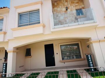 Casa de 3 habitaciones, Tlajomulco de Zúñiga · Casa en Venta en Bosques California, Tlajomulco de Zúñiga