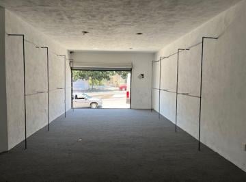 Local comercial , San Pedro Tlaquepaque · Se Renta Local en Planta Baja 2 Niveles 150 m² y 3 El Planta Alta a Estrenar en Prol Gob Curiel