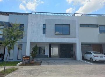 Casa de 3 habitaciones, Zapopan · Renta de Casa en Solares Coto Altanza, Zapopan Jal.
