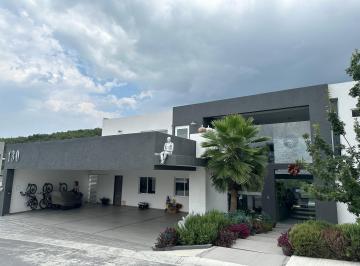 Casa de 6 habitaciones, Monterrey · Casa en Venta en Monterrey Zona Carretera Nacional Sierra Alta 9º Sector