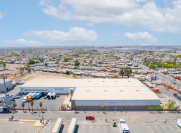 Bodega-Galpón · 1688m² · 10 Estacionamientos · Se Renta Bodega Industrial en Villa del Colorado, Mexicali, Baja California. - (4)