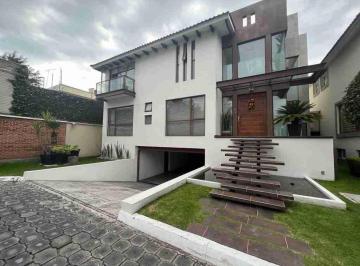 Casa · 590m² · 4 Recámaras · 4 Estacionamientos · Casa en Venta en La Providencia, Metepec