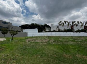 Terreno / Lote , Zapopan · Terrenos en Venta en El Fraccionamiento Alcázar