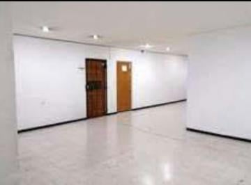 Local comercial 79m² Venta Buenavista · Propiedad con Uso de Suelo Mixto Ideal Para Adaptar un Departamento, Bodega, Despacho, Consultorio
