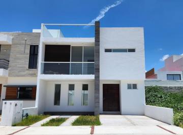 Casa · 220m² · 3 Recámaras · Casa Pavel en Cañadas del Aroyo