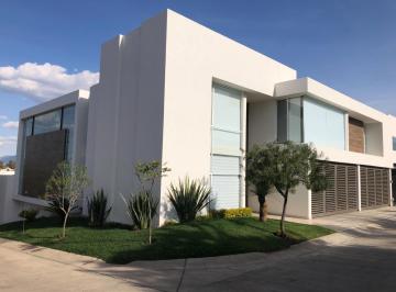 Casa de 3 habitaciones, León · Casa en Renta en Cañada del Refugio Norte