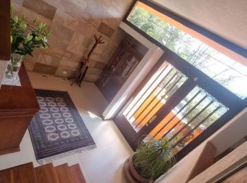 Casa · 241m² · 3 Recámaras · 3 Estacionamientos · Lomas Hipódromo Residencia Enventa