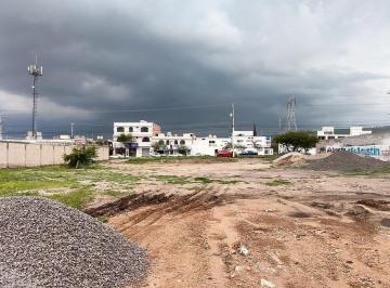 Terreno / Lote · 2600m² · Terreno Comercial en Renta en Rincón del Cimatario