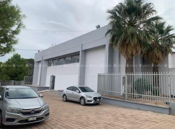 Edificio , Chihuahua · Edificio Comercial en Venta Ideal Para Oficinas, Cerca de Blvd. Ortiz Mena