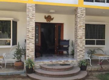 Casa en condominio · 600m² · 5 Recámaras · 4 Estacionamientos · Casa en Condominio - Fraccionamiento Maravillas