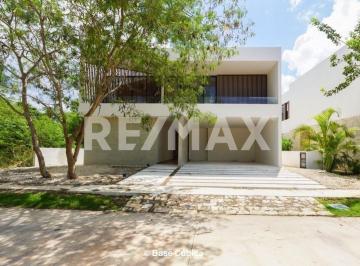 Casa · 494m² · 4 Recámaras · Exclusiva Casa en Yucatán Country Club de 4 Recámaras - (4)