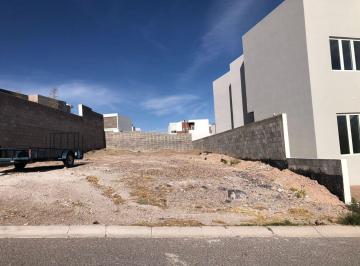Terreno / Lote · 320m² · Terreno en en Venta en Bosques del Valle II