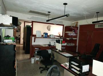 Casa · 250m² · 4 Recámaras · 3 Estacionamientos · Se Vende Casa de Uso Mixto Calle Margaritas Parque Las Palapas Cancun