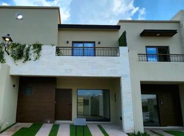 Casa · 141m² · 3 Recámaras · 2 Estacionamientos · Casa Shaleen en Corregidora