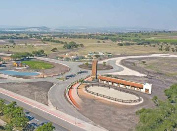 Terreno / Lote , El Marqués · Terrenos en Venta en El Marqués a 5 Min de Zibata y 10 del Aeropuerto
