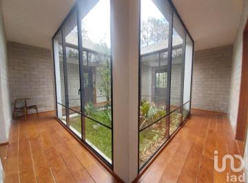 Casa · 225m² · 3 Recámaras · 20 Estacionamientos · Se Vende Casa en El Bosque en El Pueblo Mágico de Huasca de Ocampo, Hidalgo