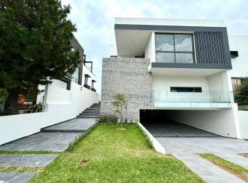 Casa de 4 habitaciones, Zapopan · Increíble Casa en Venta en Puerta Las Lomas