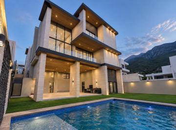 Casa de 6 habitaciones, Monterrey · Casa en Venta, Sierra Alta 9o Sector, Carretera Nacional Monterrey