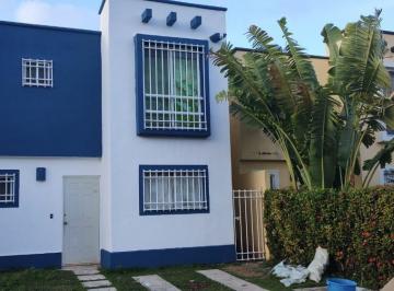 Casa · 105m² · 3 Recámaras · 2 Estacionamientos · Casa en Renta, 3 Recámaras, Sin Muebles, 2 Niveles, Jardines Sur 1, Polígono Sur Cancún