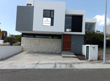 Casa de 4 habitaciones, El Marqués · Casa en Venta en Zibatá, El Marqués Qro. con Habitación en Pb.
