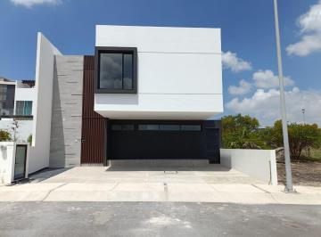 Casa de 4 habitaciones, El Marqués · Casa en Venta en Zibatá, El Marqués Qro. con Habitación en Pb