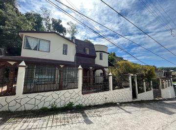 Casa , Papantla · Se Vende Casa en Papantla Zona Centro 1094 m² de Terreno 273 m² de Construccion