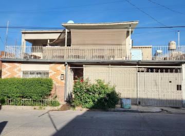 Casa · 295m² · 5 Recámaras · 1 Estacionamiento · Venta Casa en Cerro de La Cruz! 5 Recámaras!