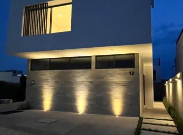 Casa de 3 habitaciones, Zapopan · Hermosa, Casa en Renta, Coto Abedul, Parques Vallarta