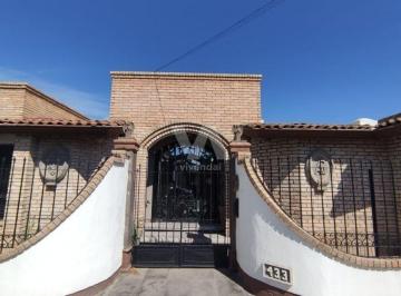 262f1bf781b3528e5355dec404fa48264c41edf1dfad0aec798f254bdf79b58b · Venta o Renta de Casa de Una Planta en San Agustín