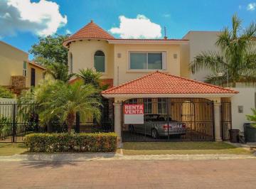 Casa · 280m² · 4 Recámaras · 3 Estacionamientos · Venta Casa en Privada Contoy, Sm 19
