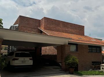 Casa de 4 habitaciones, Huixquilucan · Se Vende Casa en Bosque de Las Palmas, Interlomas en Privada