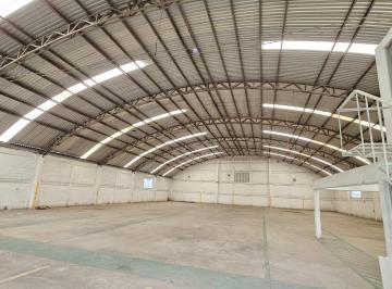 Local comercial · 2100m² · 10 Estacionamientos · Bodega con Patio de Maniobra en Renta en Ciudad Industrial