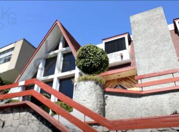 Casa · 364m² · 3 Recámaras · 2 Estacionamientos · Casa - La Herradura