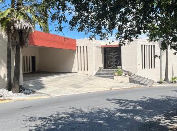 Casa de 3 habitaciones, San Pedro Garza García · Casa en Venta en Lomas del Rosario