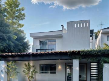 Casa de 3 habitaciones, Querétaro · Excelente Casa en El Refugio con Magnífica Ubicación con Cuarto de Servicio