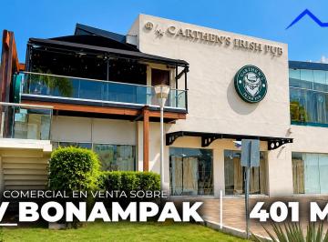 Local comercial · 401m² · 2 Estacionamientos · Remate Local Comercial de 401 m² en Venta en Av Bonampak, Cancún