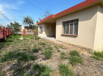 Casa · 250m² · 3 Recámaras · 5 Estacionamientos · Casa en Colonial de Huinala