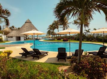 Departamento · 4 Recámaras · Depto en Dream Diamante con Club de Playa