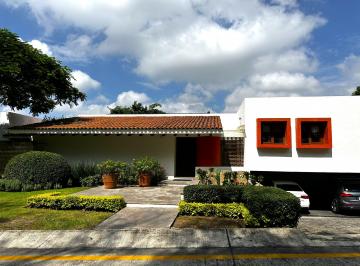Casa , Tlajomulco de Zúñiga · Casa en Venta Club de Golf Santa Anita Estilo Barragan
