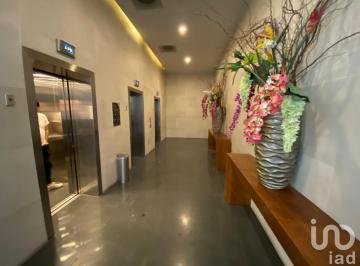 Oficina · 50m² · 2 Estacionamientos · Oficina Edificio Orvit en Venta