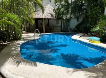 Departamento · 100m² · 2 Recámaras · 1 Estacionamiento · Renta Departamento Amueblado de 2r/2.5b en Playa del Carmen P4234