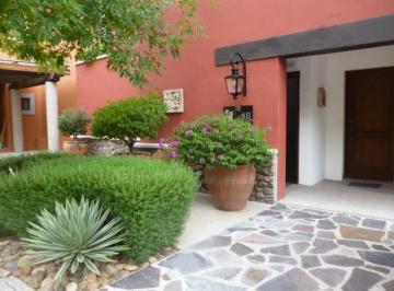Departamento de 2 habitaciones, San Miguel de Allende · Capilla de Piedra Depto Renta $30,000amueblado Coto Cerrado 2 Recamaras