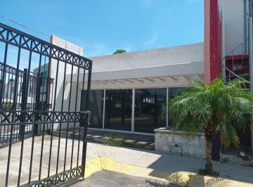 Local comercial · 162m² · 1 Estacionamiento · Local en Venta en Hacienda de Santiago - (4)