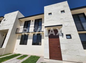Casa · 143m² · 3 Recámaras · 2 Estacionamientos · Casa Cima en Condominio en Venta - (4)