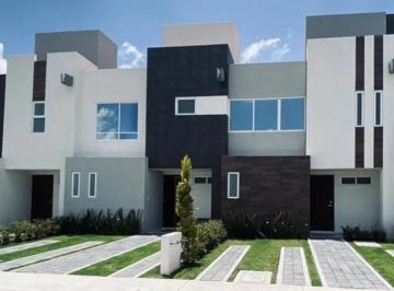 Casa · 102m² · 3 Recámaras · 2 Estacionamientos · Casa en Venta en Zinacantepec