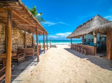 Local comercial · 1000m² · Hotel Frente Al Mar Zona Hotelera Tulum