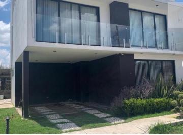 Casa · 175m² · 3 Recámaras · 1 Estacionamiento · Casa en Venta en Toluca, Col. El Charco, Segunda Cerrada de Hidalgo